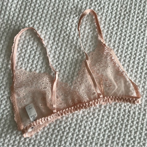Hanky Panky Ethereal Eyelet Bralette in Blushing Pink Dainty Pretty Size Small - Picture 5 of 7